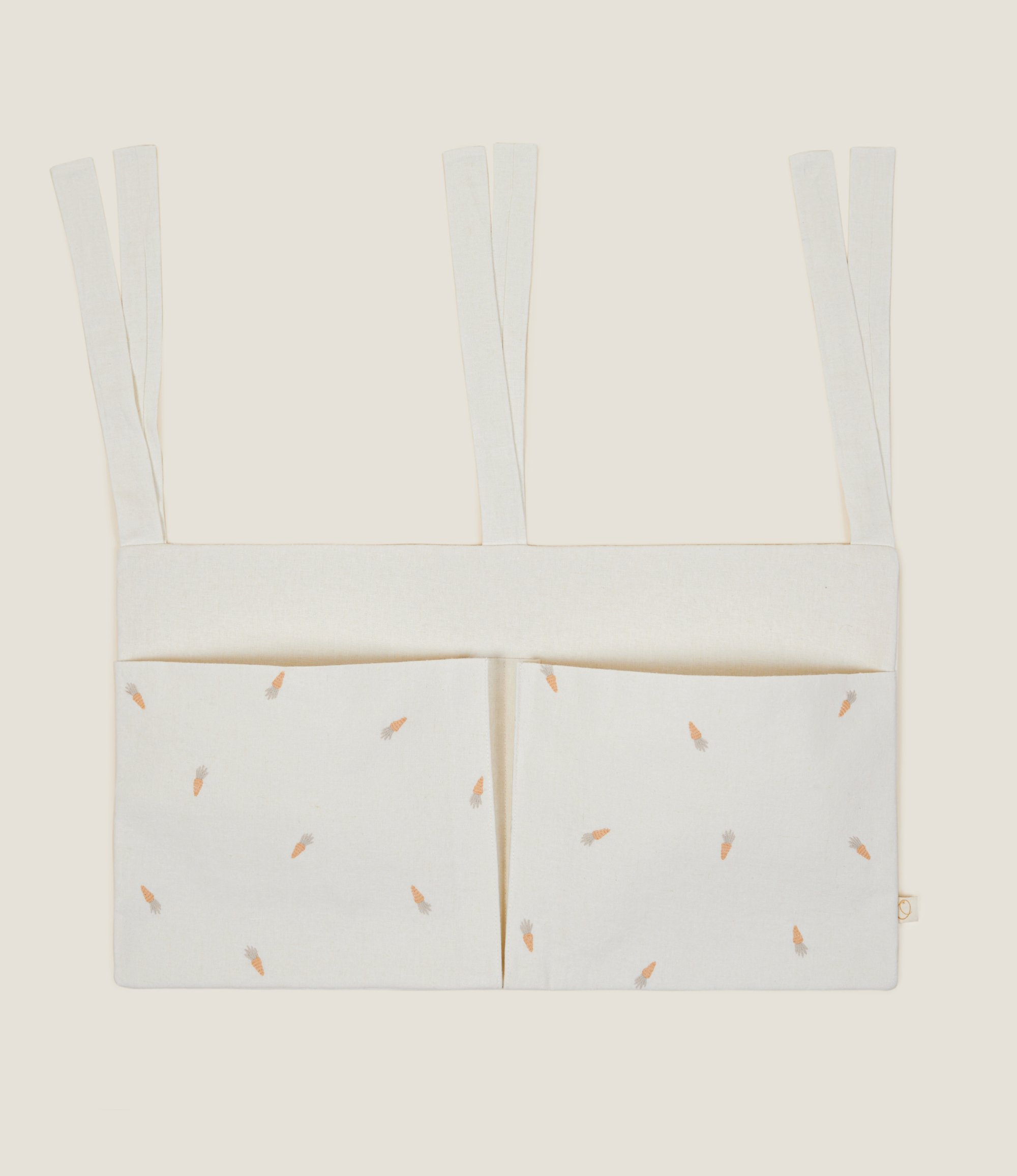 Bed Pocket Carrots