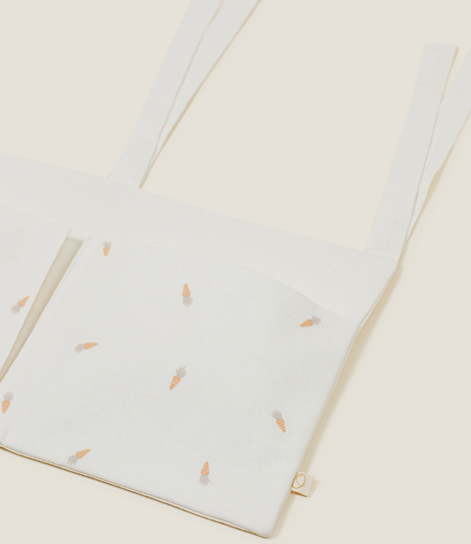 Bed Pocket Carrots | Home
