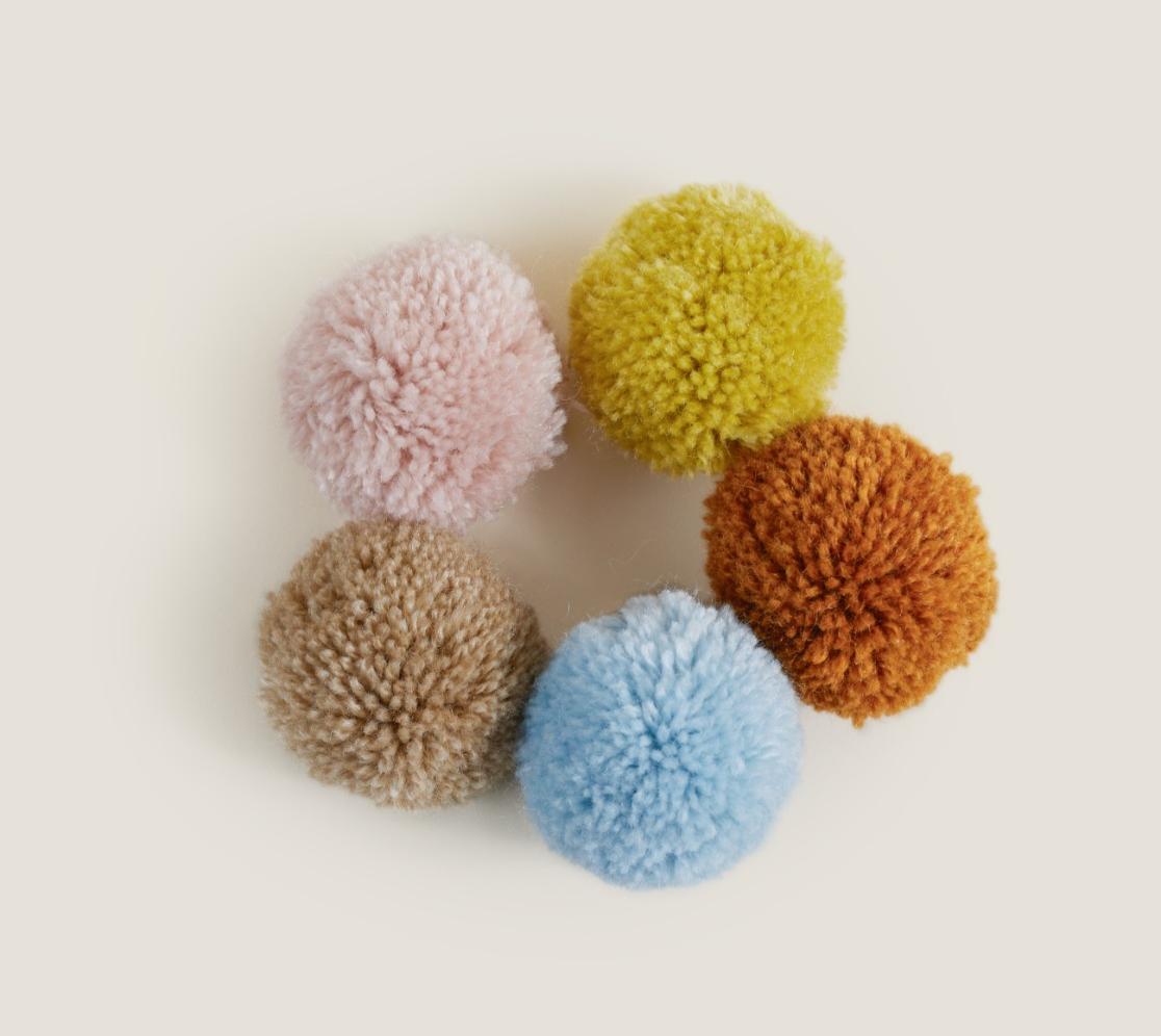 Pom Pom | Swaddle