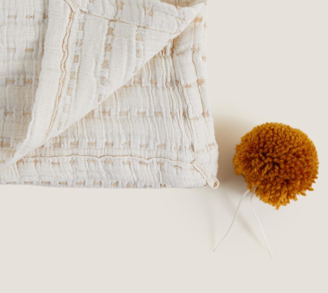 Home | Pom Pom Swaddle | Mélange brick | 78cm x 107cm