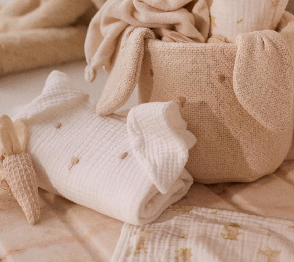 Swaddle Rabbits | REF.: OWM/00046 B